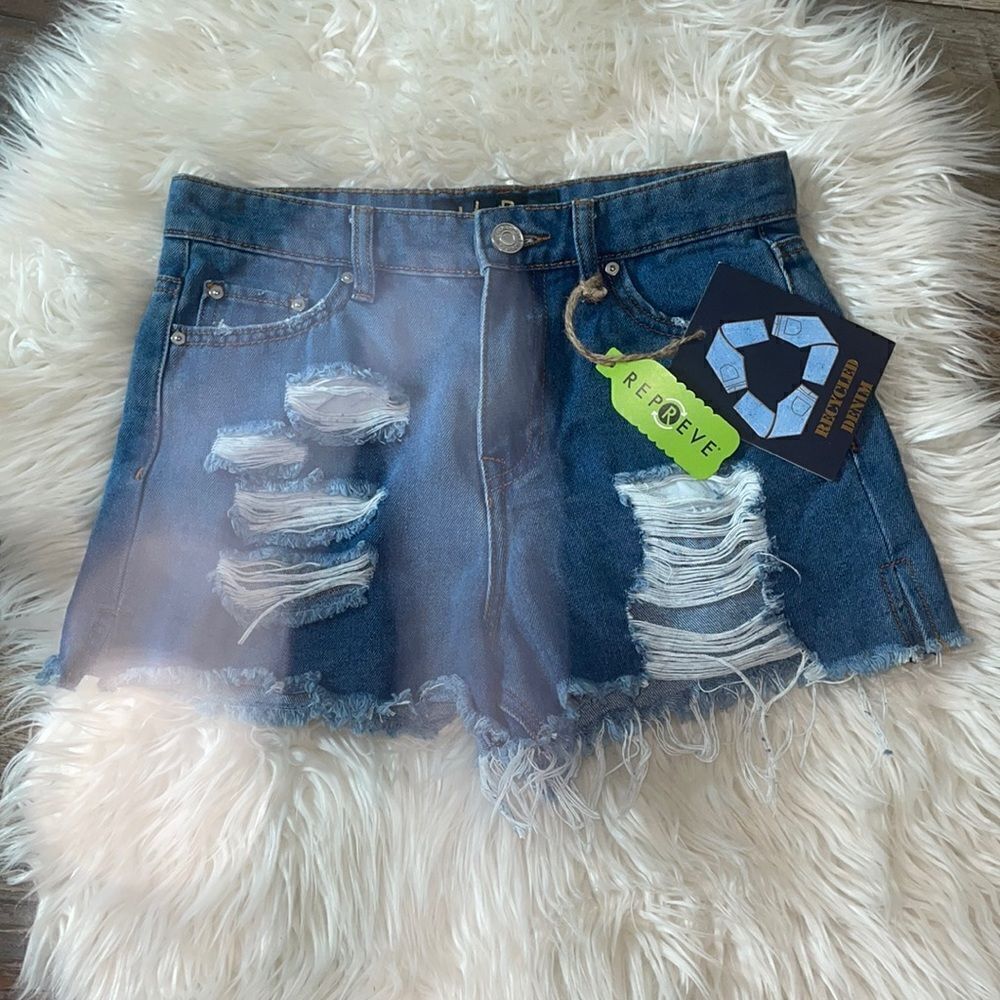 Indigo Rein Super High Rise Distressed Denim Shorts, NWT
